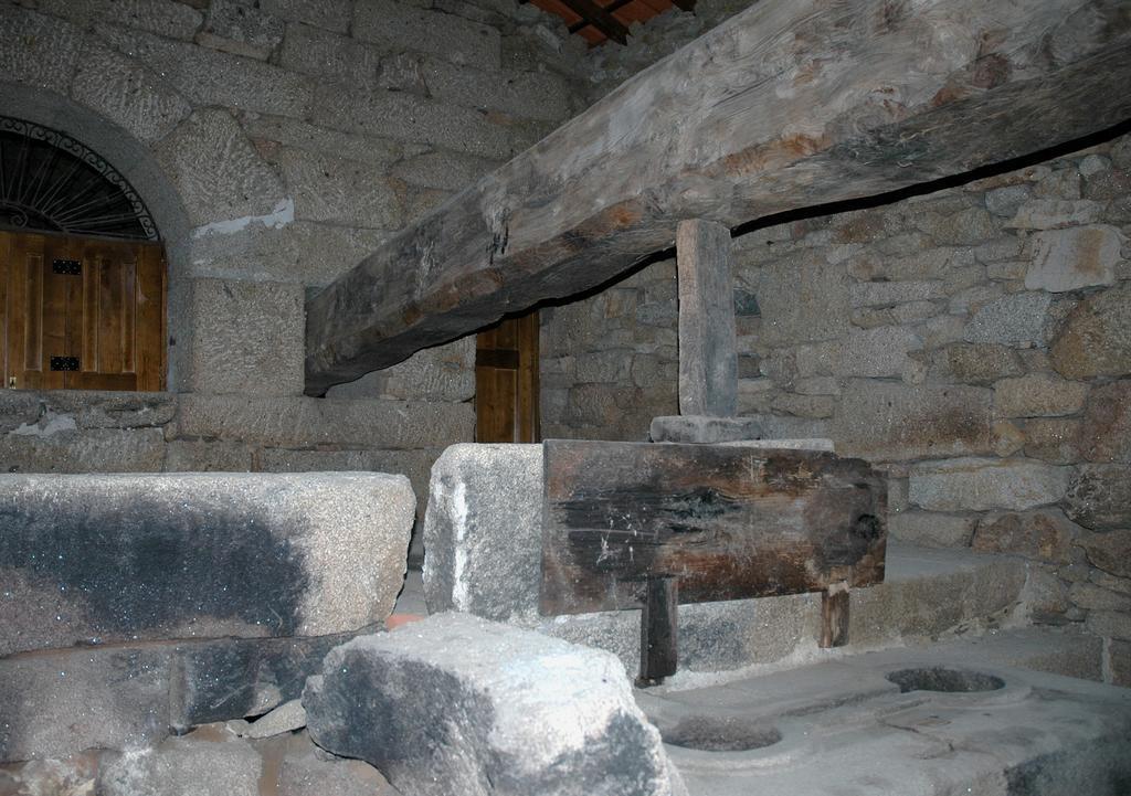 Casa Dos Lagares De Vara E Pedra Vila Flor Luaran gambar